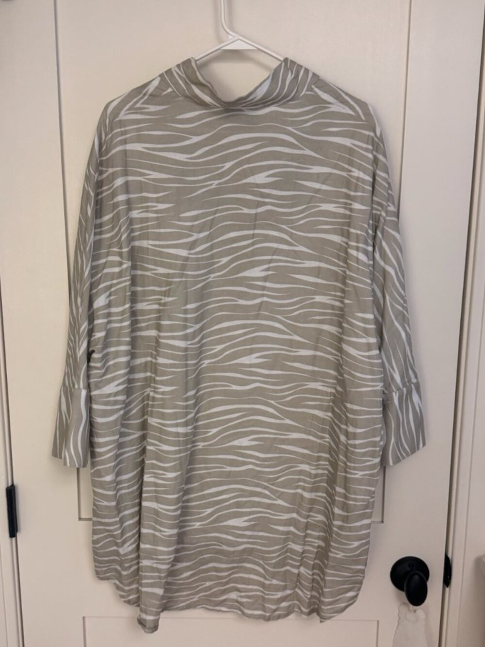 Tuckernuck Tunic - Picture 4 of 4